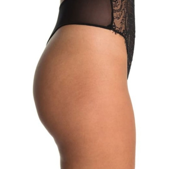 FREE PEOPLE Showoff Lace Bodysuit Womens Medium - Picture 8 of 8